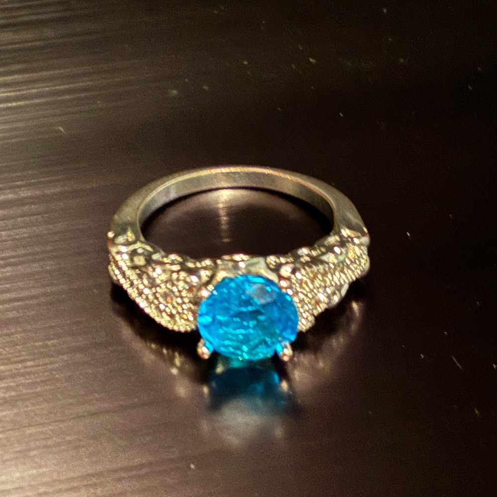 Elegant Blue Gemstone Silver Ring